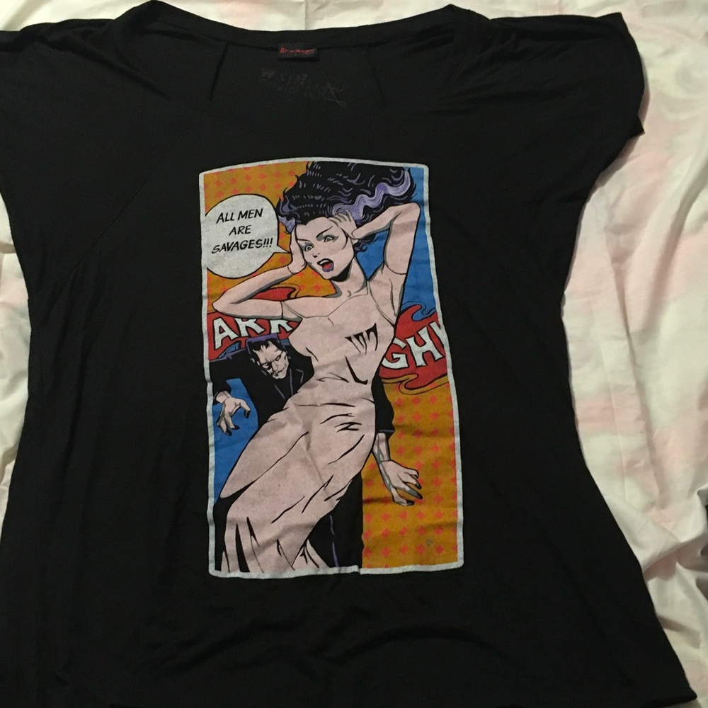 Goth Black Short-Sleeve Women’s Graphic Tee with Retro Comic Print